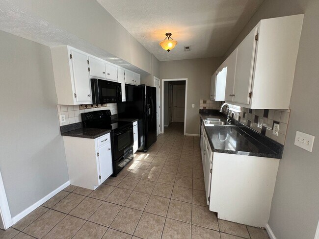 Foto del edificio - 3 br, 2.5 bath House - 443 Stetson Court