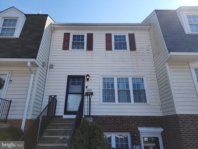 Foto del edificio - 1675 Ridgely Ct