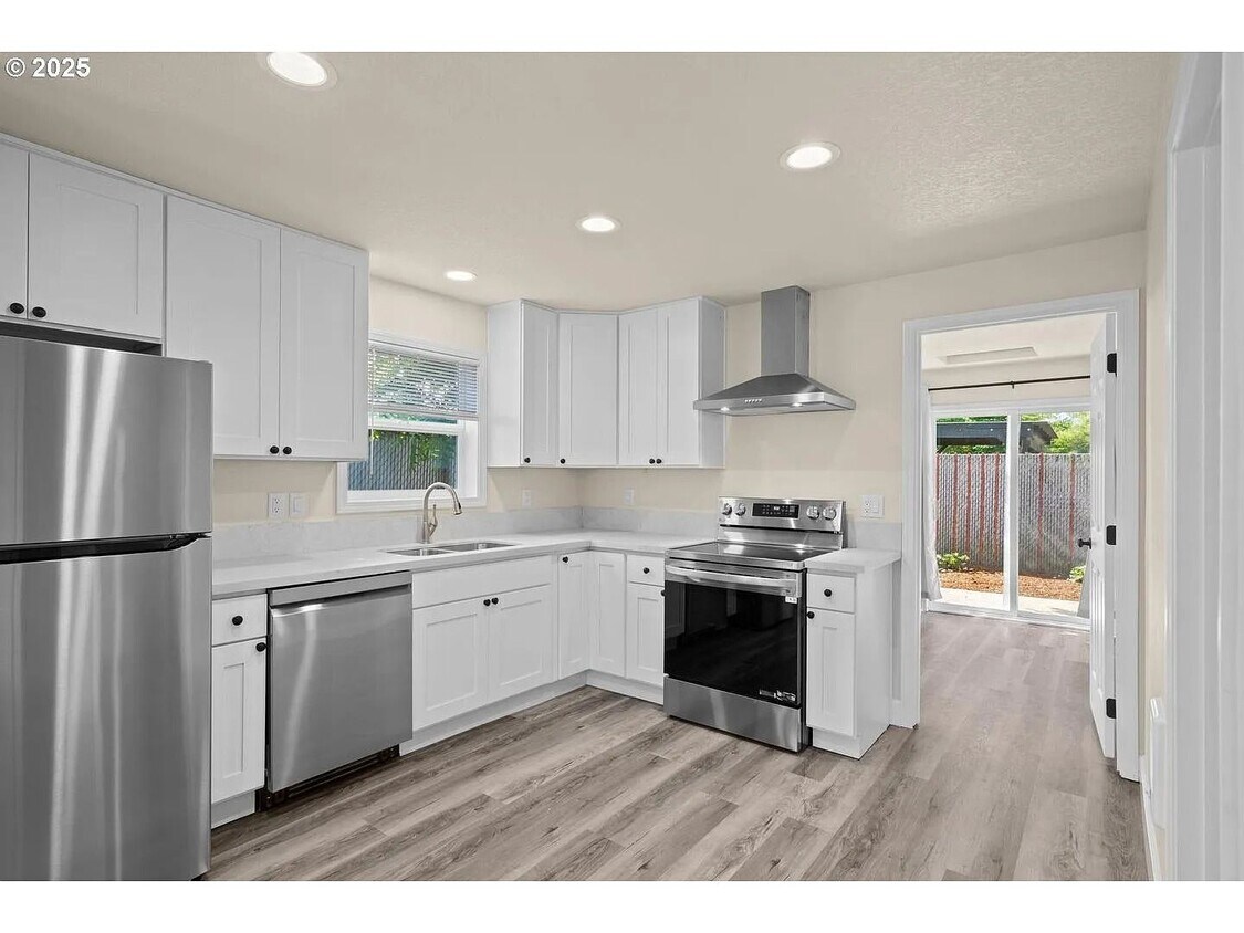 GPM657 - SE Raymond Ct. (T1) - GPM657 - SE Raymond Ct. (T1)