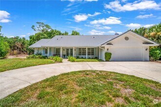 Building Photo - 822 Buttonbush Ln