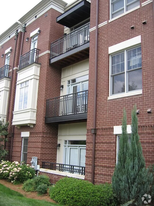 Building Photo - 772 N Davidson St
