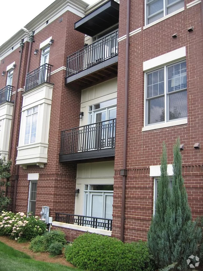 Building Photo - 772 N Davidson St