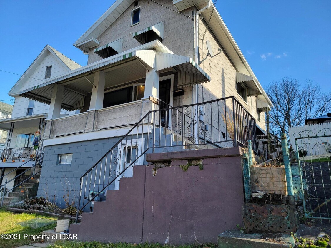 Primary Photo - 26 Frederick St