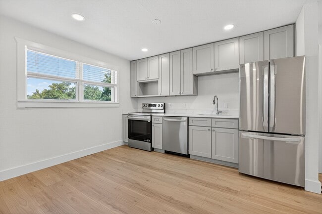 Building Photo - Completely Remodeled 3-Bedroom Home in Atl...
