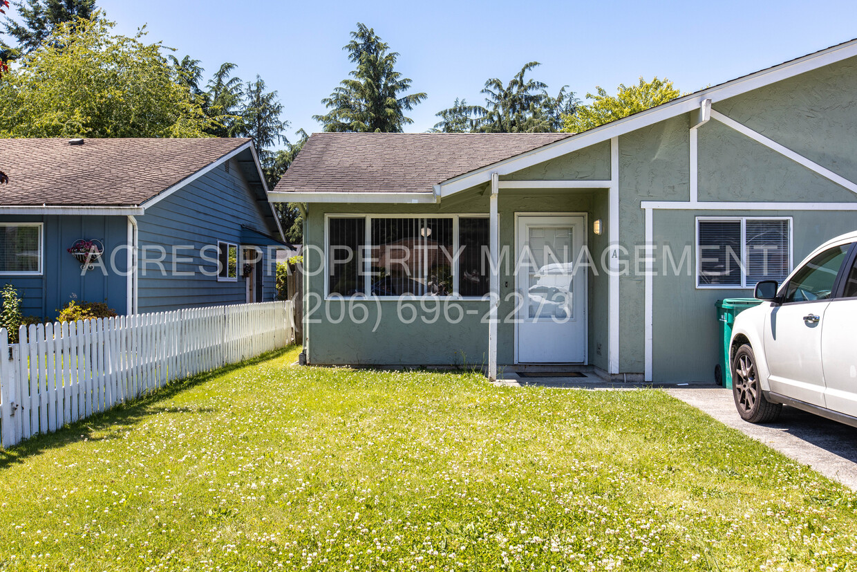 Primary Photo - 2313 M St NE