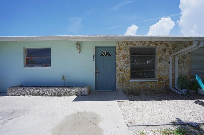 Building Photo - 1193 S Alhambra Cir