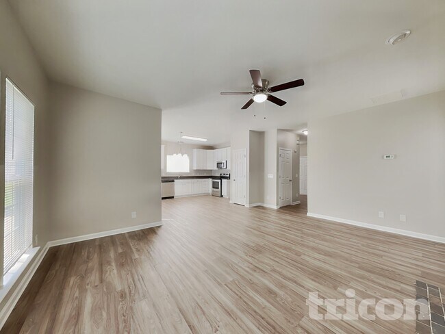 Foto del edificio - 4616 Village Square Ct