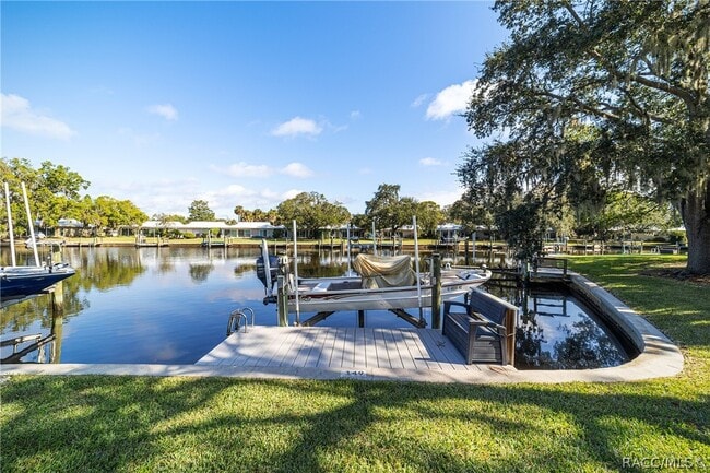 Building Photo - 11517 W Sandpiper Ct