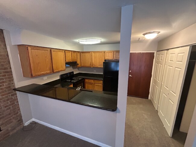 Building Photo - 5650 Abbey Dr