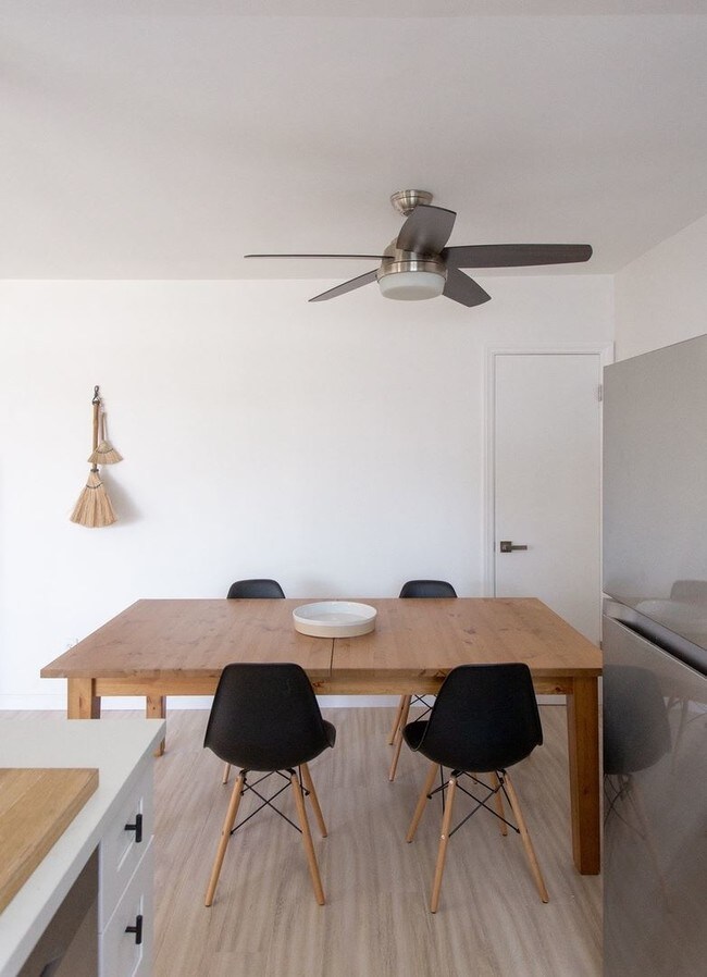 Foto del edificio - 4959 Romaine St