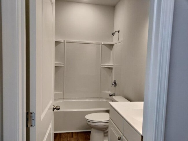 Building Photo - 315 Palio Court