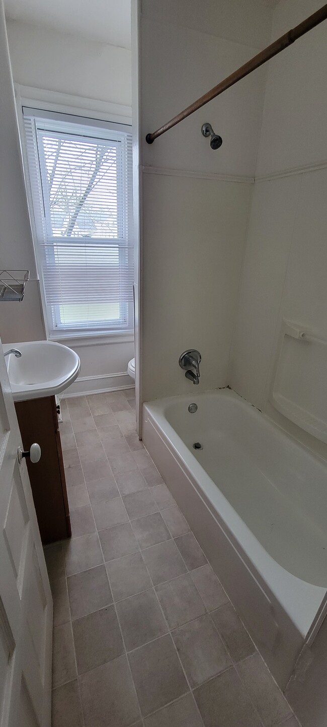 Bath - 439 E Main St