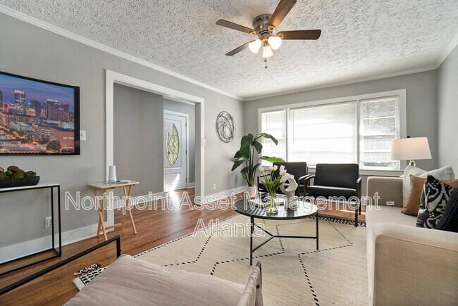 Foto del edificio - 252 W Simon Terrace NW