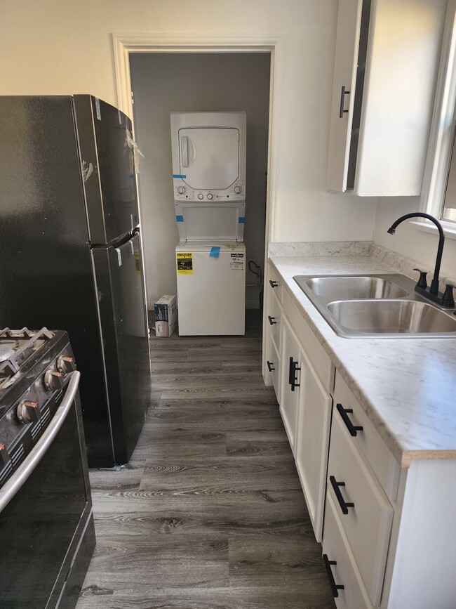 Kitchen/Laundry Room - 8664 San Antonio Ave