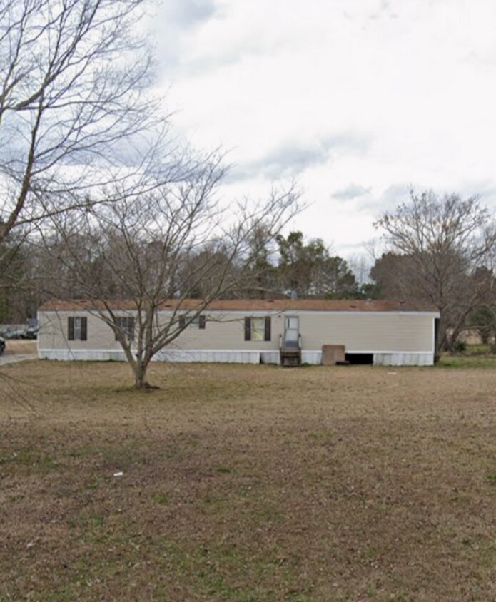 Primary Photo - 1340 Turnpike Rd