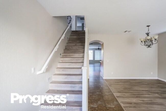 Foto del edificio - 15107 N 145th Ave