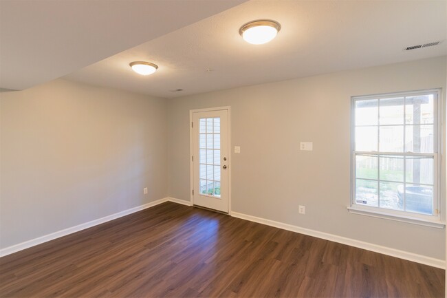 1st Floor Living Space - 2039 Mardic Dr