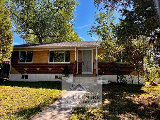 Foto del edificio - 521 Yellowstone Rd