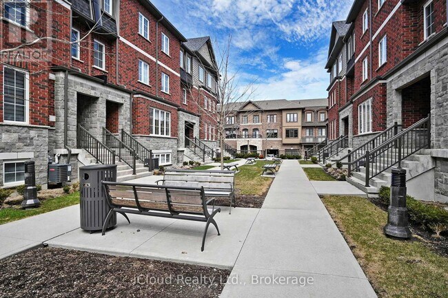 Building Photo - 445 Ontario St S