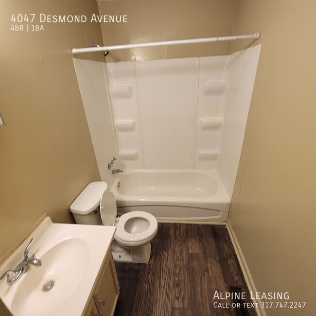 Building Photo - 4047 Desmond Ave