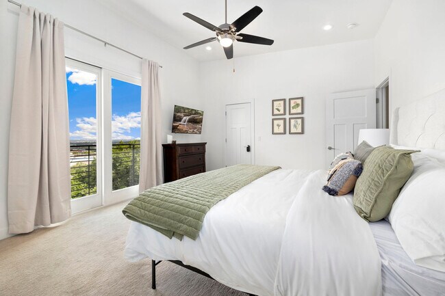 Foto del edificio - 313 E Noble Ln