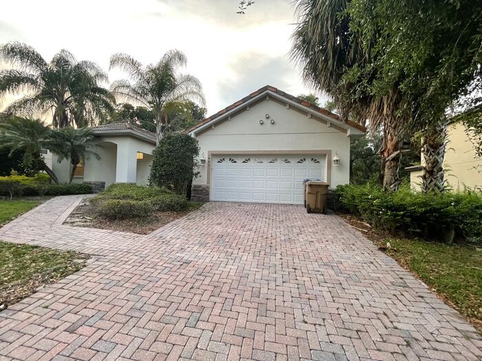 Primary Photo - Bella Lago-Pool Home-1441 Beacon Dr Kissim...