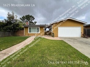 Building Photo - 1625 Meadowlark Ln