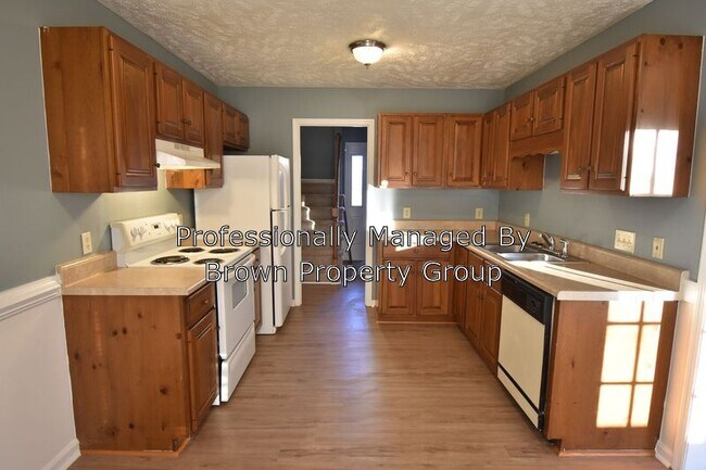 Building Photo - 314 Laketree Blvd