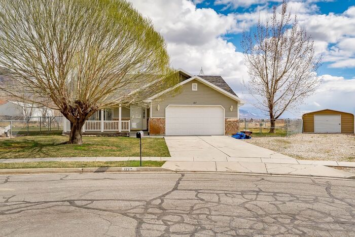 Primary Photo - Beautiful single family home for rent Harr...