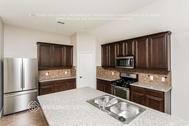 Building Photo - 2512 Flowing Springs Dr