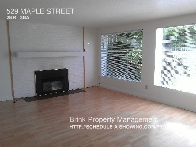 Building Photo - 529 Maple St