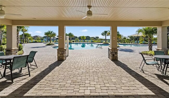 Building Photo - 1113 Saguaro St