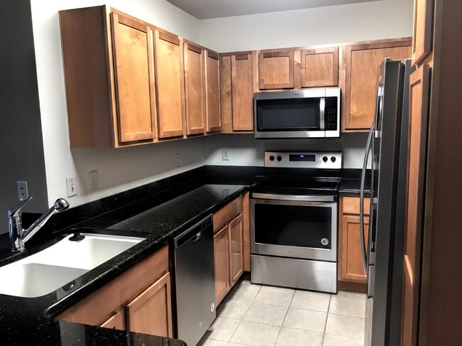 Foto del edificio - 5734 Hampshire Ln