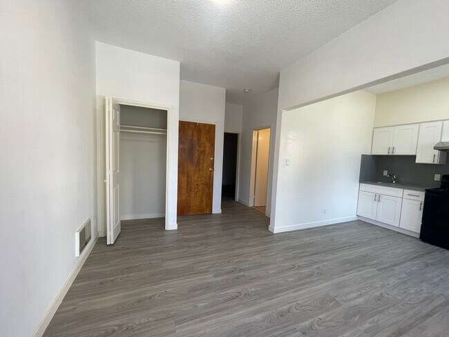 Building Photo - One Bedroom Available Now!!