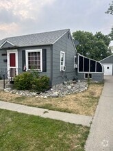 Building Photo - 1229 Avenue F