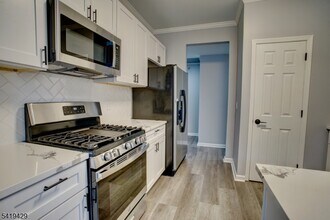 Building Photo - 15 Conover Terrace