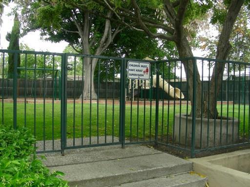 Building Photo - 767 N Fair Oaks Ave