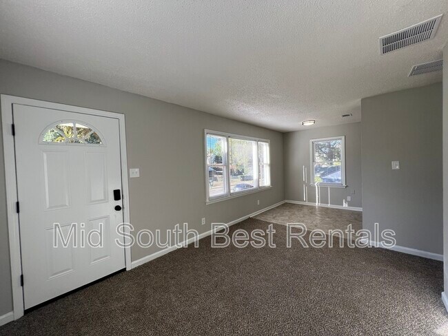 Foto del edificio - 1396 Ledger Rd