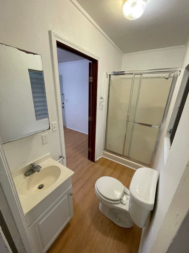 Building Photo - 1542 Liholiho St