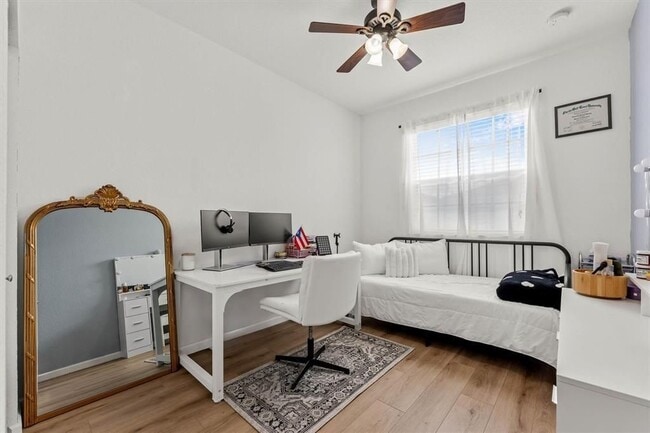 Foto del edificio - 151 SW 7th Ct
