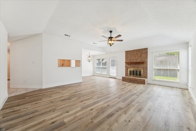 Building Photo - 16710 Barkentine Ln