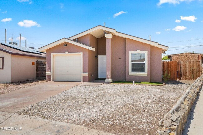 Foto del edificio - 450 Sunrise Hills Dr