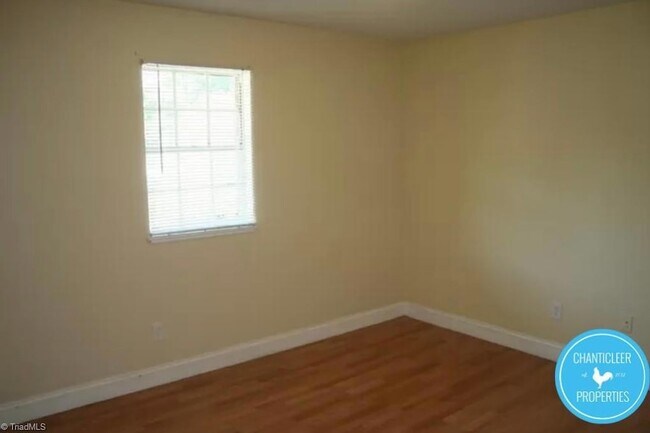 Foto del edificio - 115 Florence St