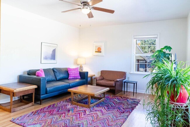 Building Photo - 1225 E Cache La Poudre St