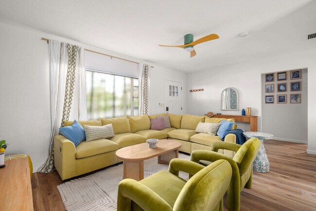 Foto del edificio - 84 21st Terrace SE