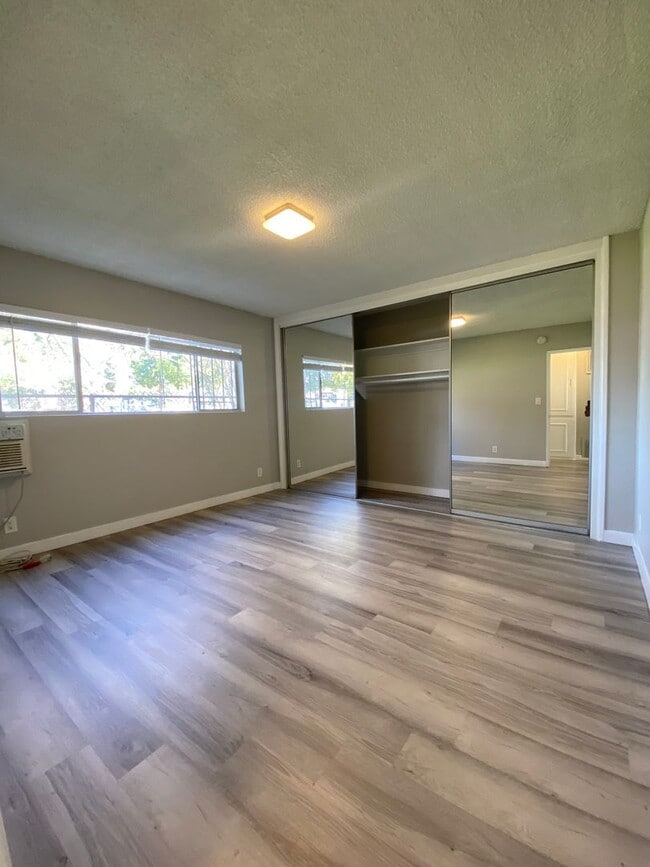 Interior Photo - 3431 Vinton Ave