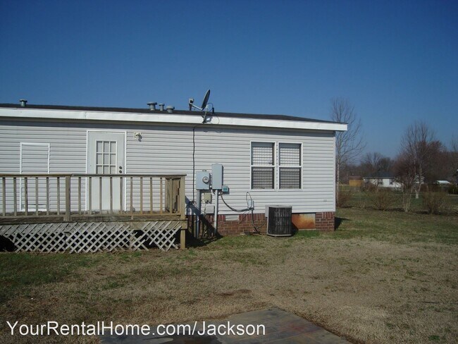 Building Photo - 3 br, 2 bath House - 29 Greenview Dr