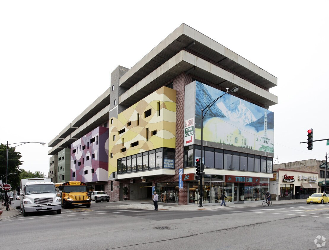 Foto del edificio - 6411 N Rockwell St