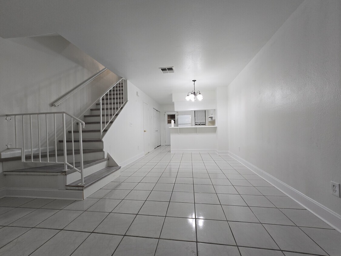 Foto principal - 6780 121st Ave