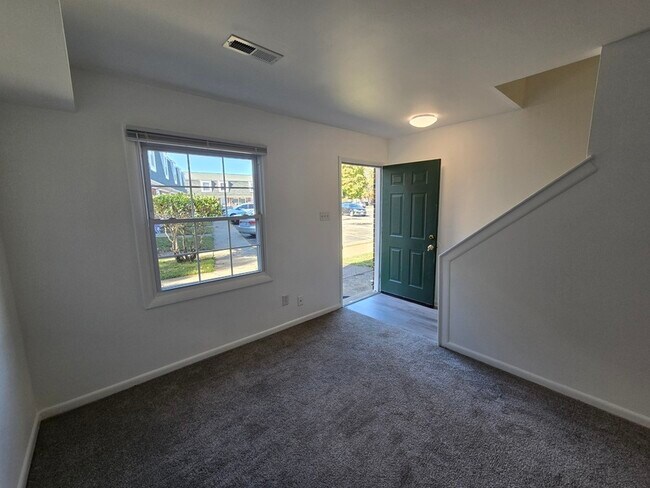 Foto del edificio - 2650 Wayside Dr